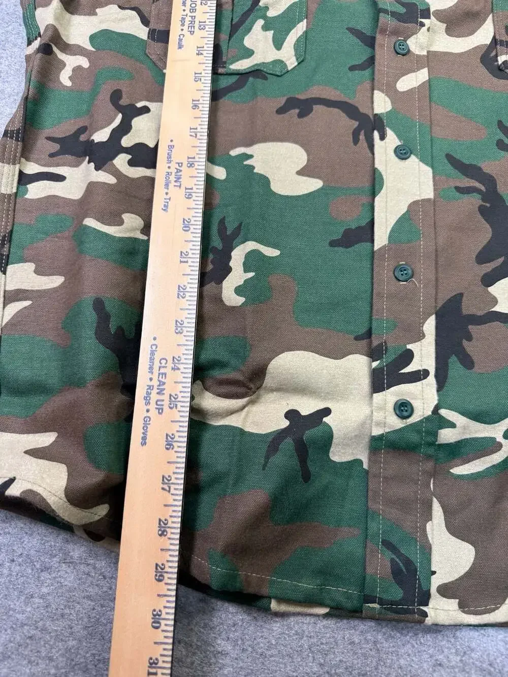 The Sportsmans Guide Extra Heavyweight Chamois Size XL Woodland Camo Shirt